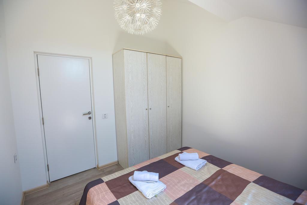 New Lux Apartment โนวีซาด ภายนอก รูปภาพ