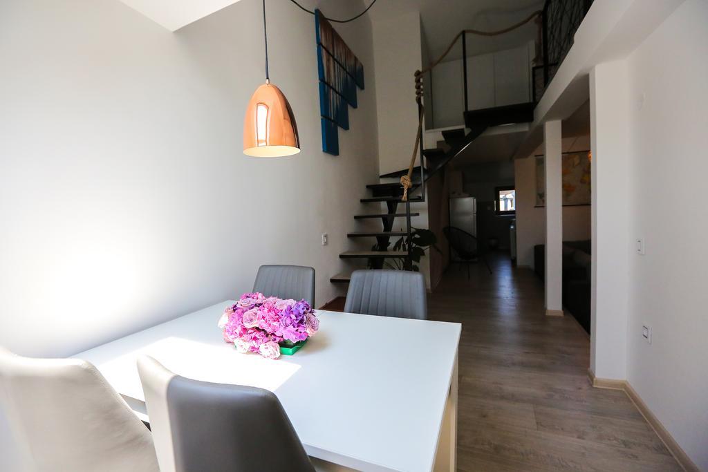 New Lux Apartment โนวีซาด ภายนอก รูปภาพ