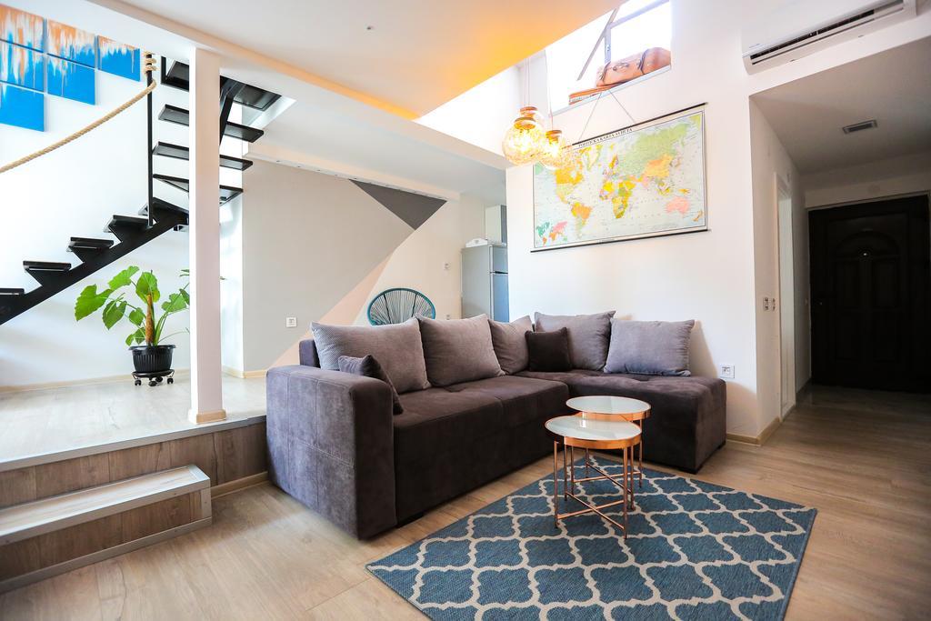 New Lux Apartment โนวีซาด ภายนอก รูปภาพ